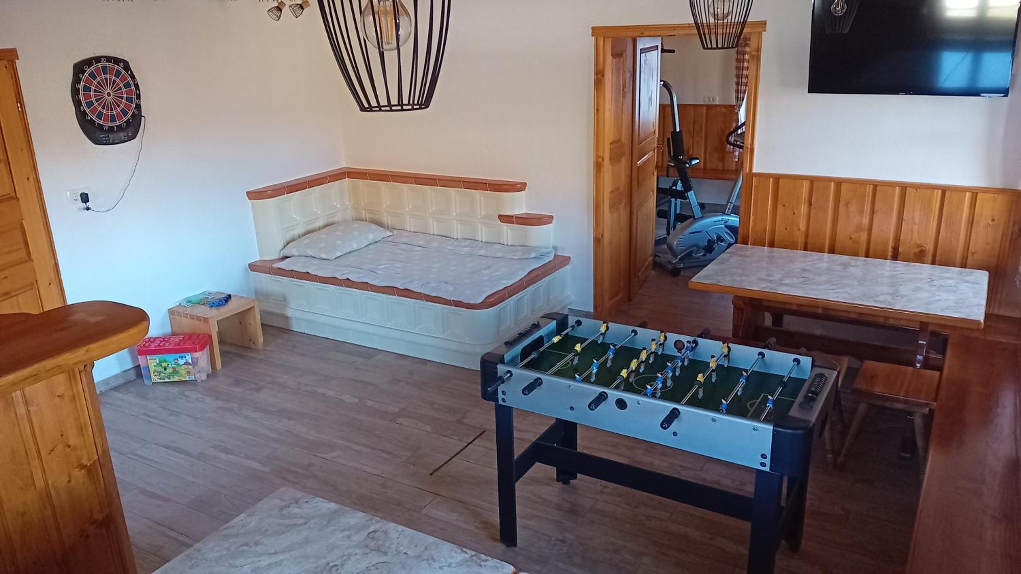 Apartments Cumar Церкно Екстериор снимка